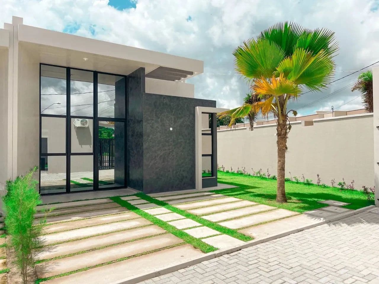 Vende-Se Casa Em Condomínio No Eusébio