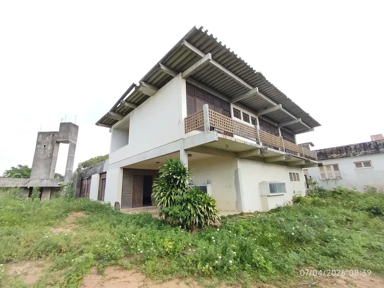 Sobrado para aluguel com 4550 metros quadrados com 5 quartos em Dionisio Torres - Fortaleza - CE