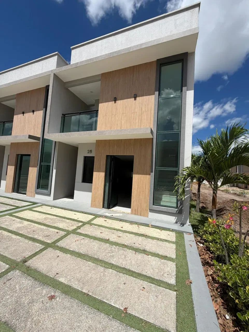 Casa À Venda No Eusébio Em Condomínio