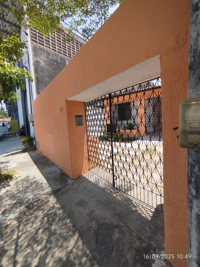 Casa para Locação, em Fortaleza, bairro Loteamento Jardim Castelão, 2 dormitórios, 2 banheiros, 1 suíte, 4 vagas - foto