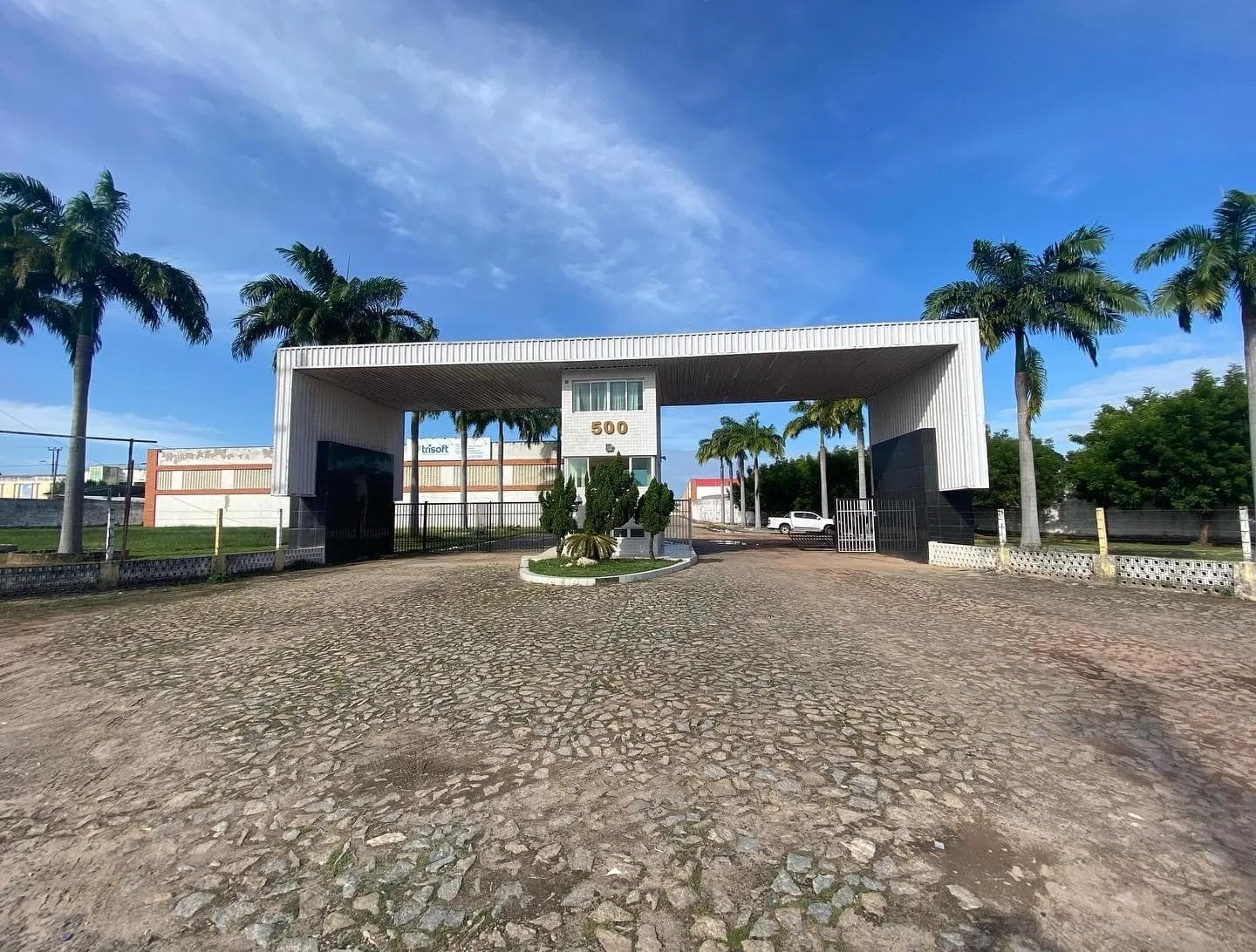 Galpão/Depósito/Armazém na Rua Baturité, 500, Planalto Horizonte em Horizonte, por R$ 20.427/Mês - Viva Real