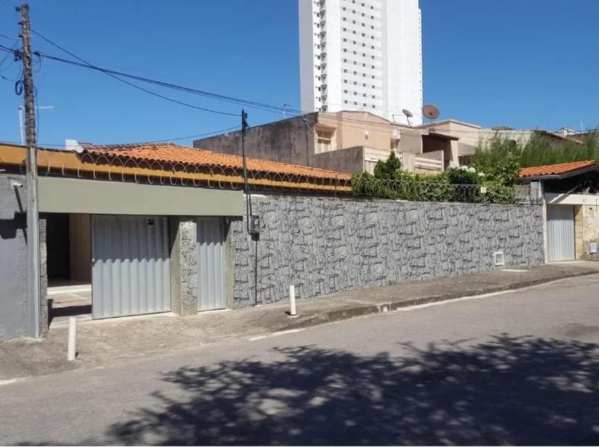 Casa para Venda, em Fortaleza, bairro Cidade 2000, 3 dormitórios, 3 banheiros, 1 suíte, 4 vagas - foto 1
