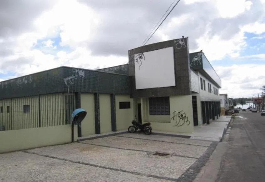 Prédio Comercial na Avenida General Osório de Paiva, 2, Parangaba em Fortaleza, por R$ 40.000/Mês - Viva Real
