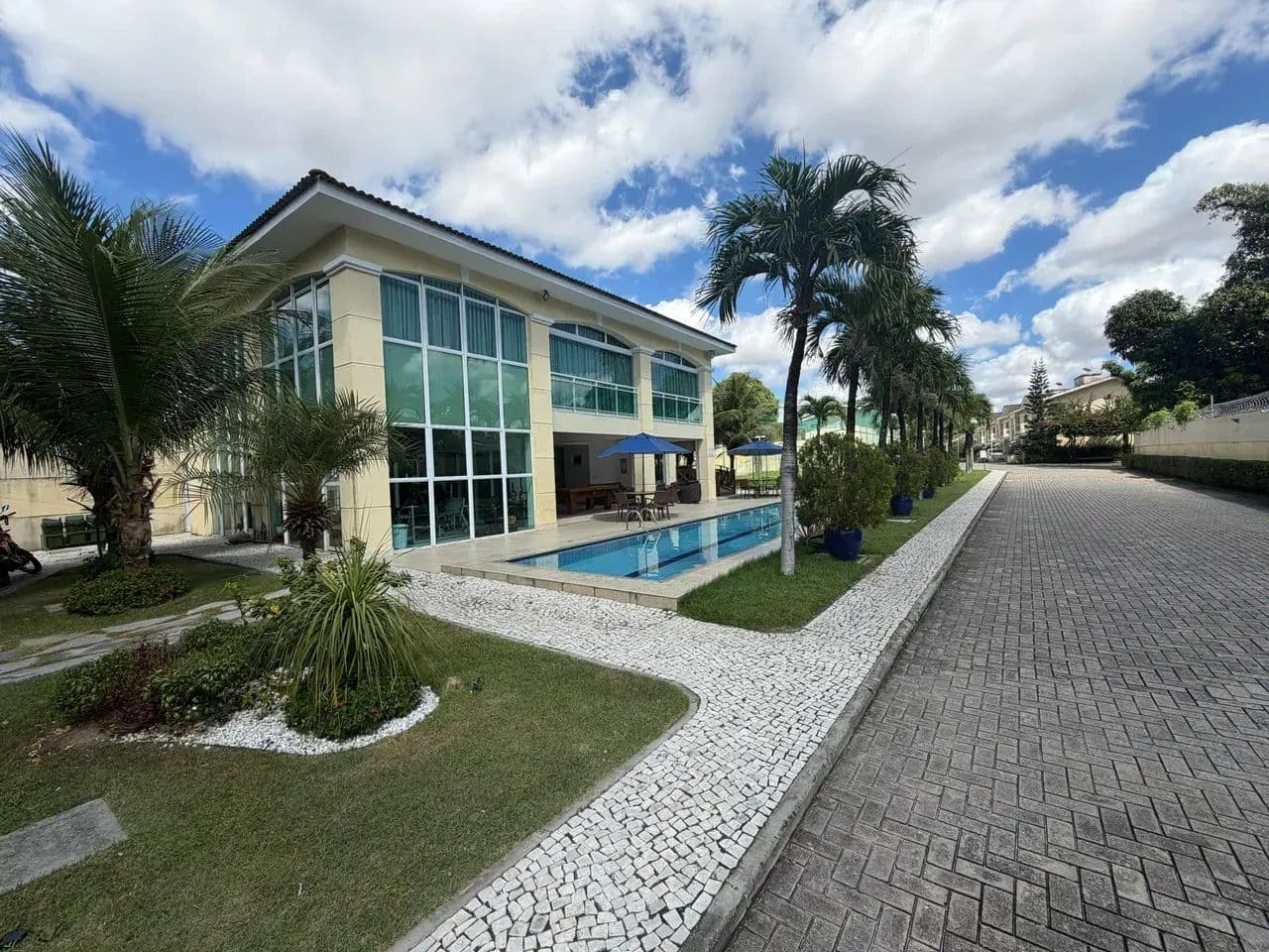 Casa Para Venda Na Lagoa Redonda Próx. à Maestro Lisboa